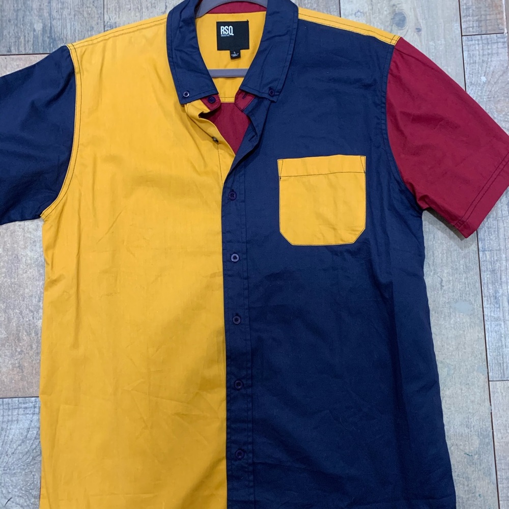 Short sleeve button down casual shirt